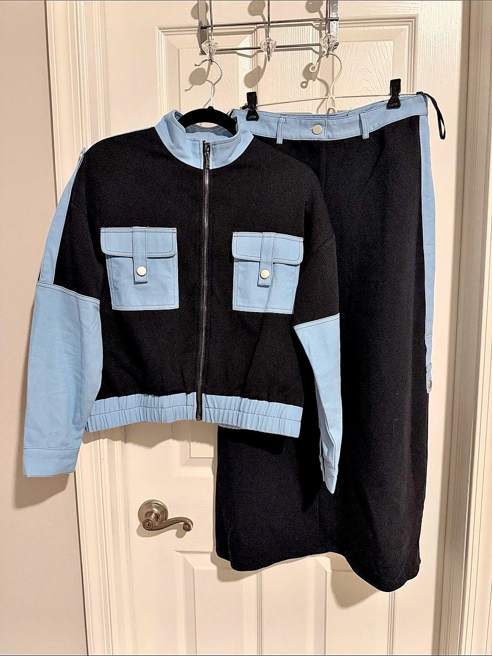 Alezza Paris Color Block jacket and skirt Set in Black & Blue Size Small